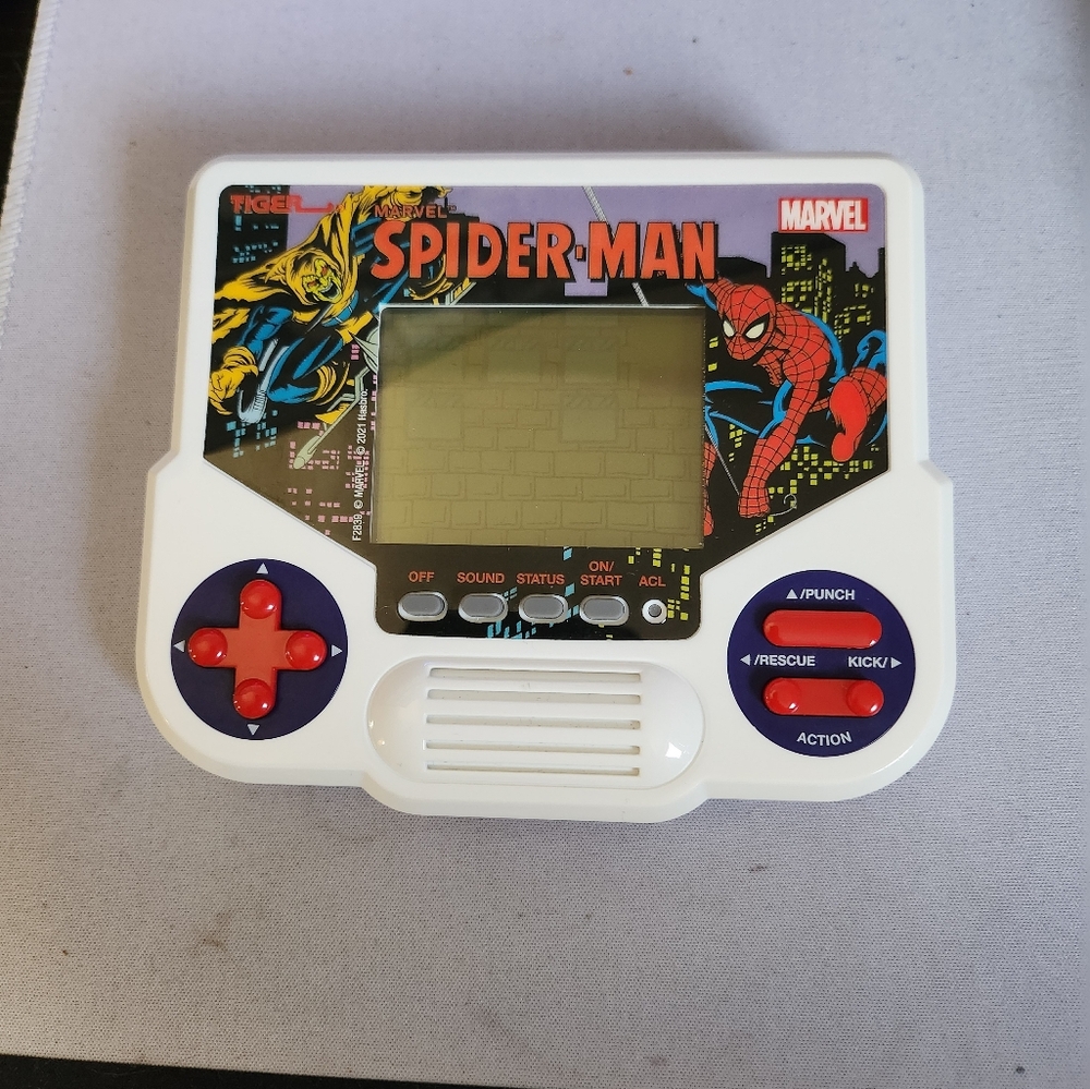 Brand New Tiger Electronics Spider-Man game